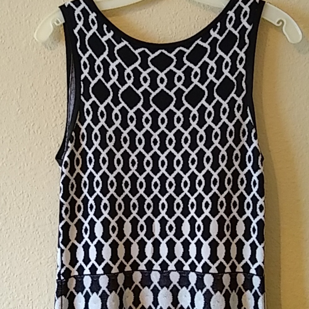 Alice + Olivia Black White Jansley Geometric Print Fit &Flare Pleated Dress - Picture 5 of 8